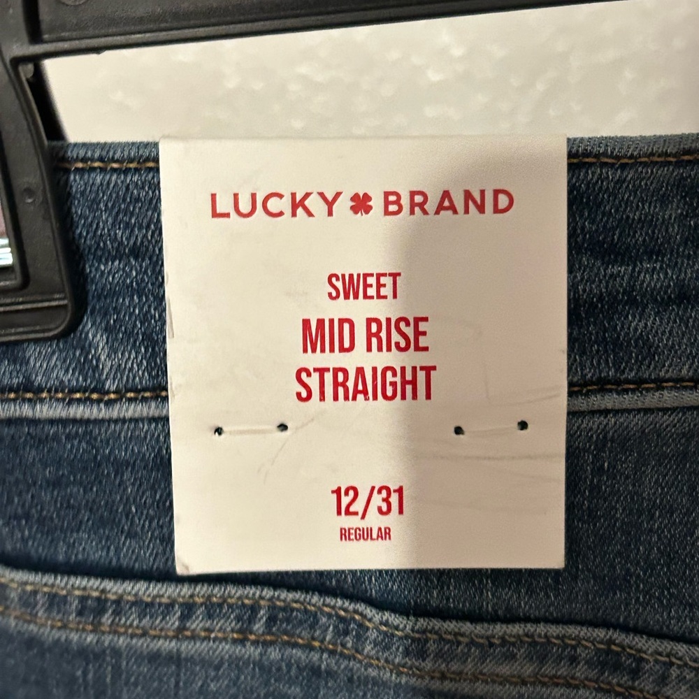 Lucky Brand Mid Rise Sweet Straight - Picture 5 of 5